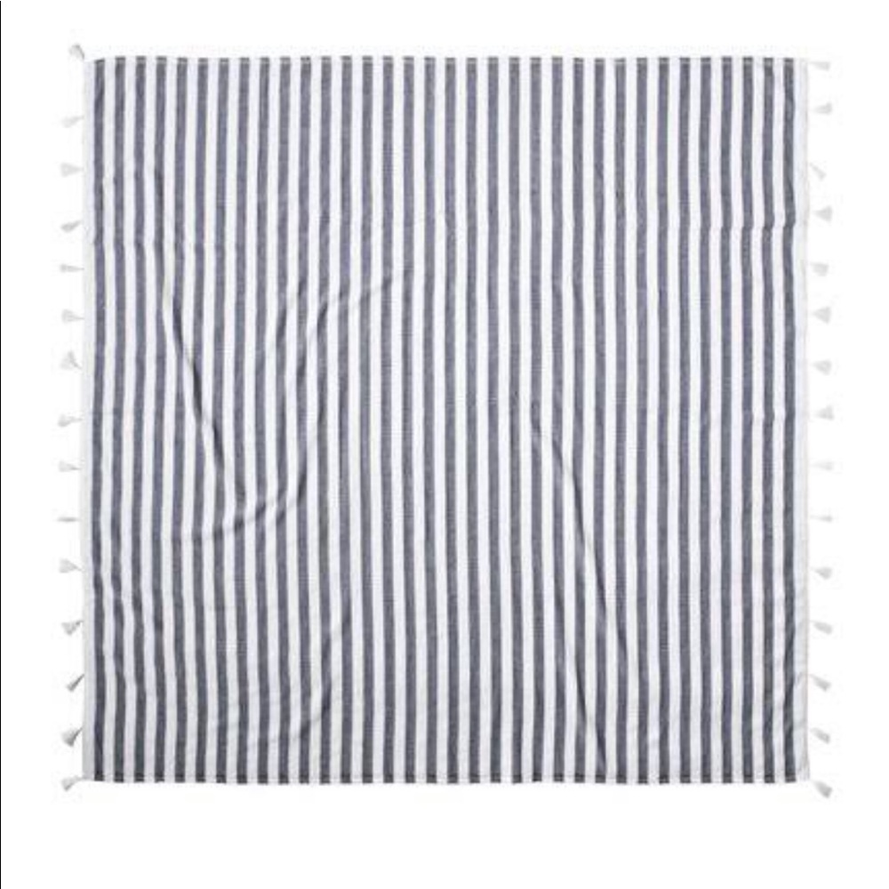 NWT Trust The Magic Large Beach Towel - Picture 2 of 8